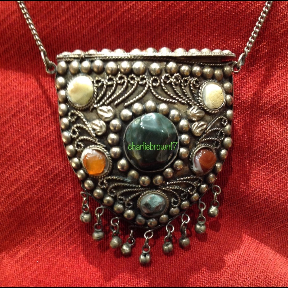 Decorative Tiny Purse Medallion - image 2